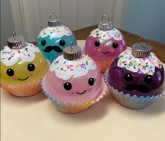 DIY Cupcake Ornaments 