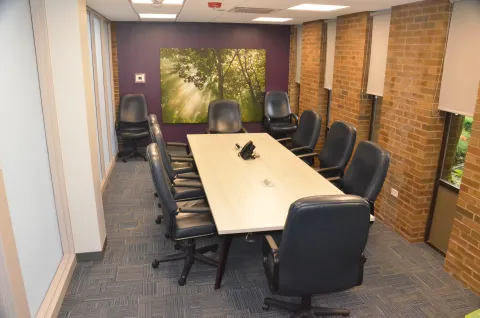 Small Meeting Room at the South Holland Public Library